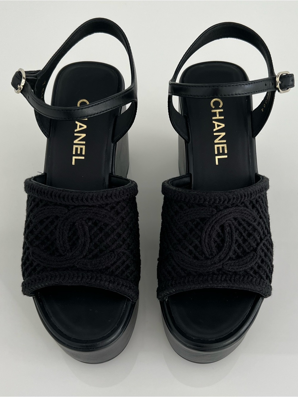 CHANEL 25P BLACK WEDGE SANDALS SIZE FR 38 / US 8 NIB! - Picture 8 of 17